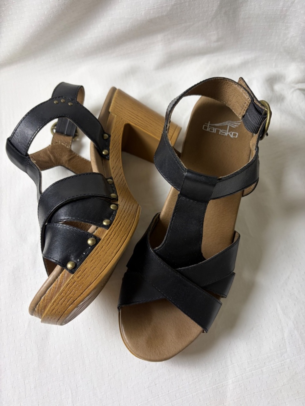 Dansko Daniela Black Leather Wedge Sandals Size 39 - Picture 3 of 10